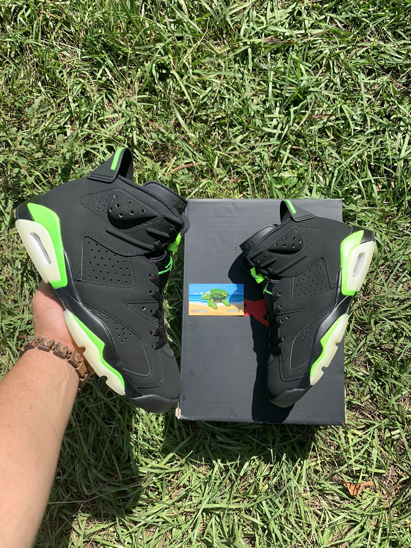 Jordan 6 Retro “Electric Green” ✅  •Size: 8.5