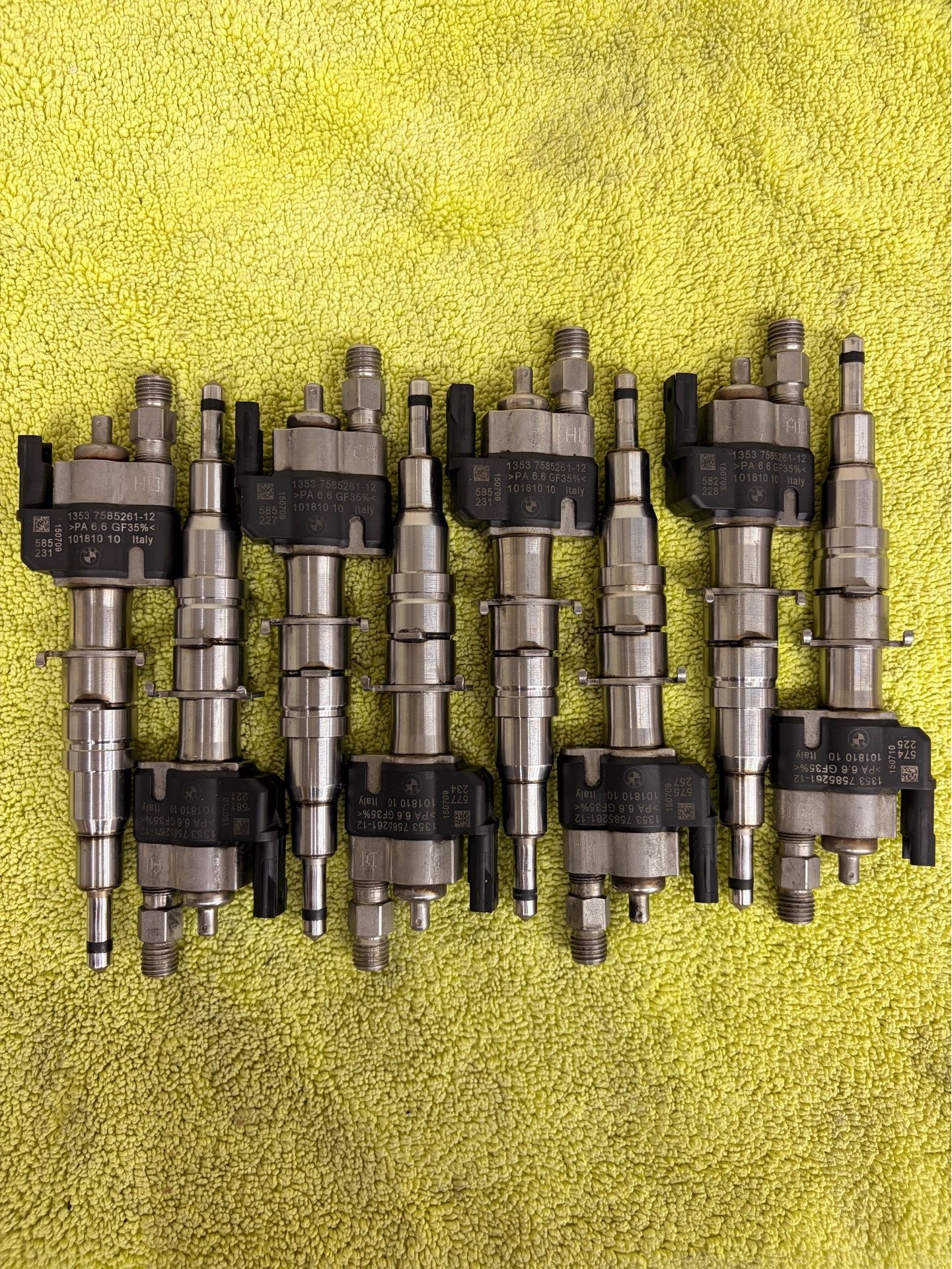 8X INDEX 12 INJECTORS Bmw