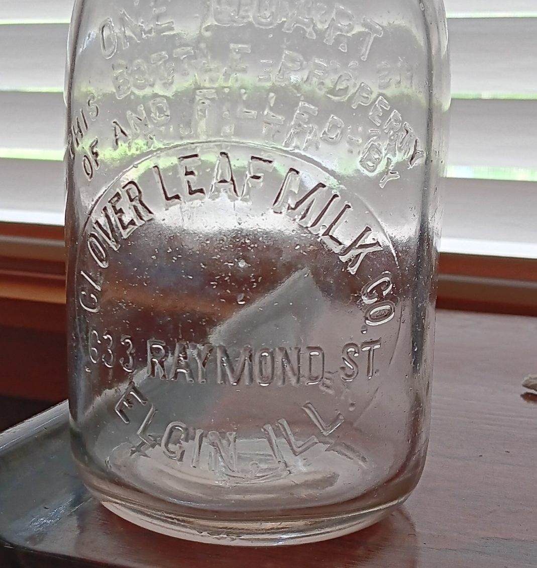 Vintage Bottle. Old Clover Leaf Milk Co Milk Bottle Elgin Illinois. One Quart. 