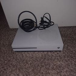 Xbox One dose Not Come With A Controller 