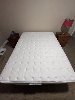 Queen Mattress & Boxsprings & Frame