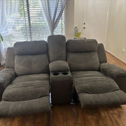 Reclining Couch 