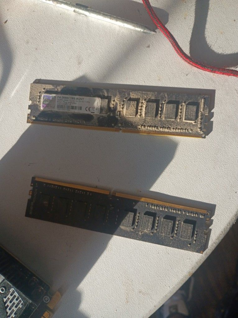 Patriot Memory Signature Line DDR4 16GB (2 x 8GB) 2666MHz (PC4-21300) UDIMM Dual Kit Memory Kit PSD416G2666K