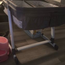 Baby Twin size, baby bassinet