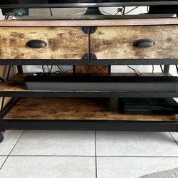 TV Stand 