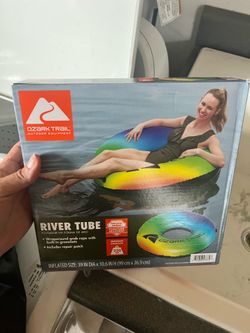 2 pool/river floaties