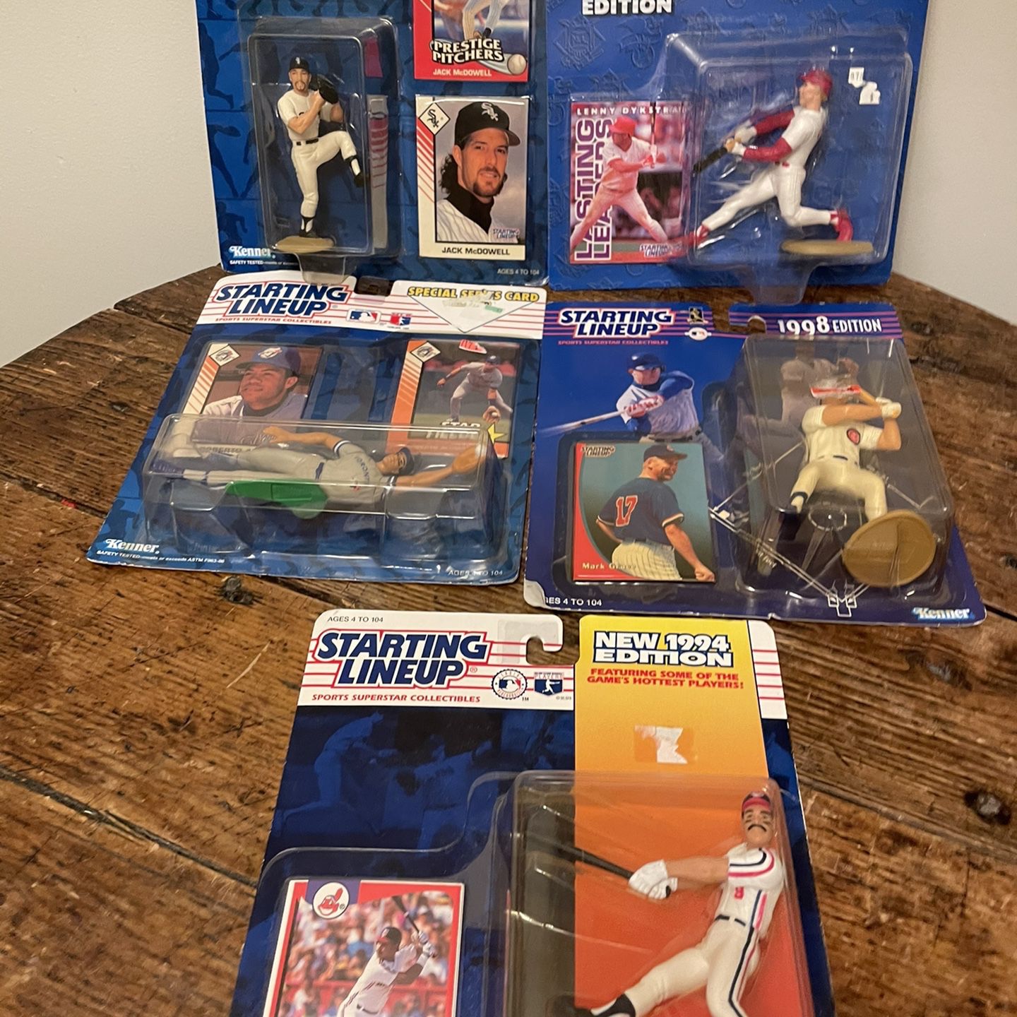 Vintage 90’s MLB Baseball Starting Line Up Action Figure Lot Of 5- Sealed! Condition is "New”. The cards/packaging show some signs of wear (see pics f