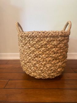 XL wicker basket