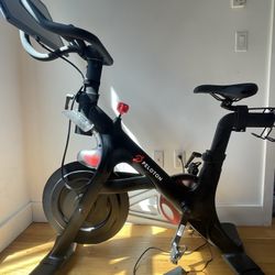 Like New Gen 2 Peloton