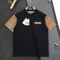 Burberry Black T-Shirt with Vintage Check Sleeves