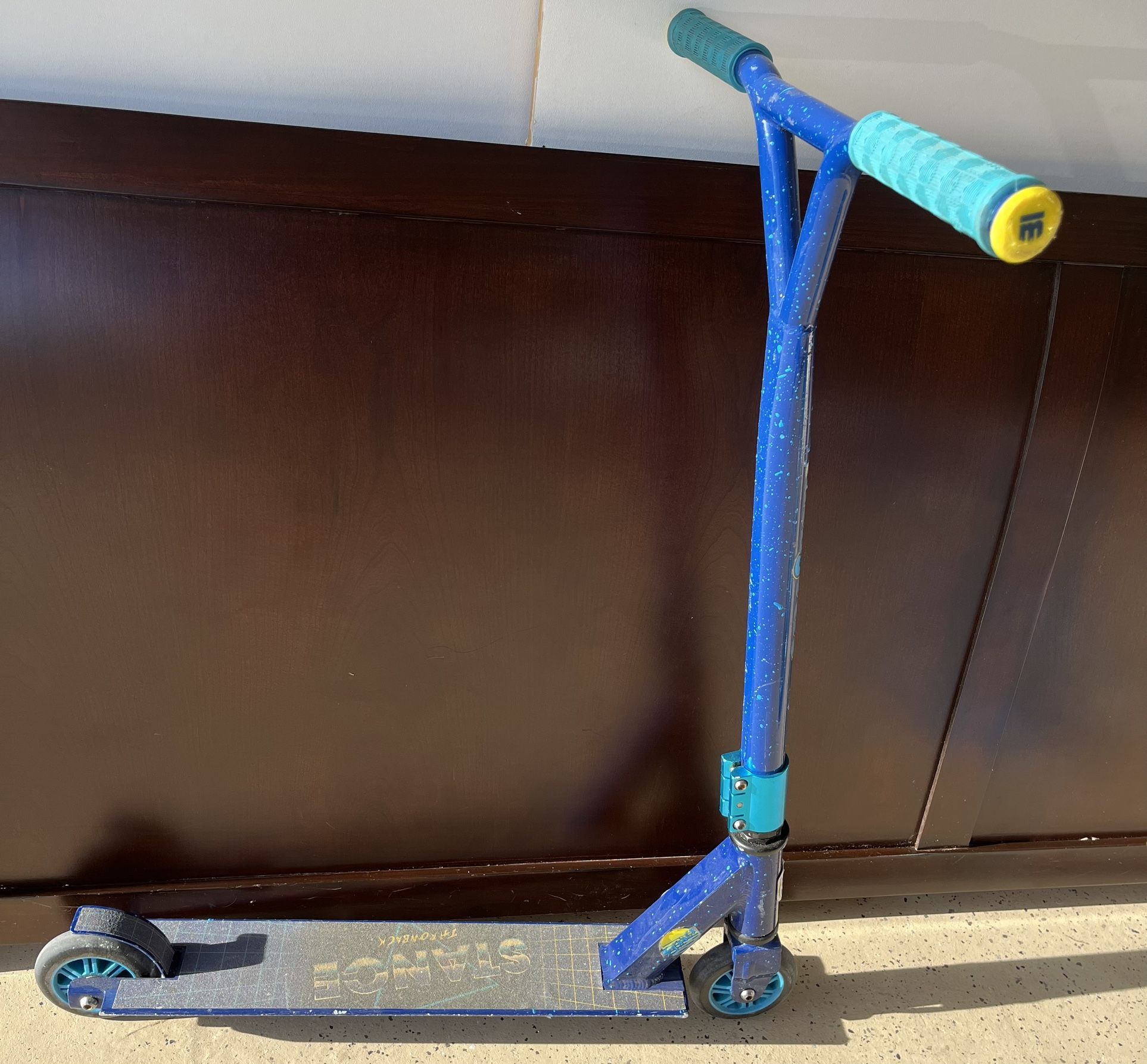 Mongoose Stance Freestyle Scooter Blue Throwback Edition R6312