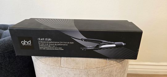 Brand New ghd Duet Style - 2-in-1 Flat Iron Hair Straightener + Hair Dryer in One Tool