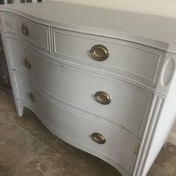 4 Drawer Dressed