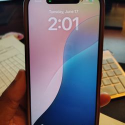 iPhone 16 Pro – 256GB (Unlocked) – $700 PLEASE READ BEFORE INBOXING ME THANKS 