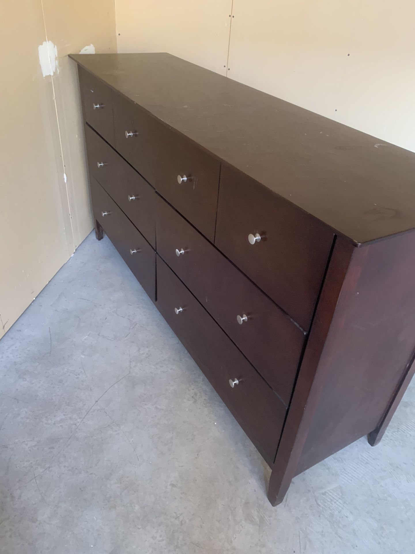 Six drawer dresser