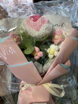 Crocheted Flower Bouquet