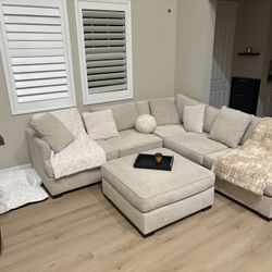 Sectional couch with Ottoman