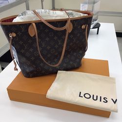 Louis Vuitton Purse 