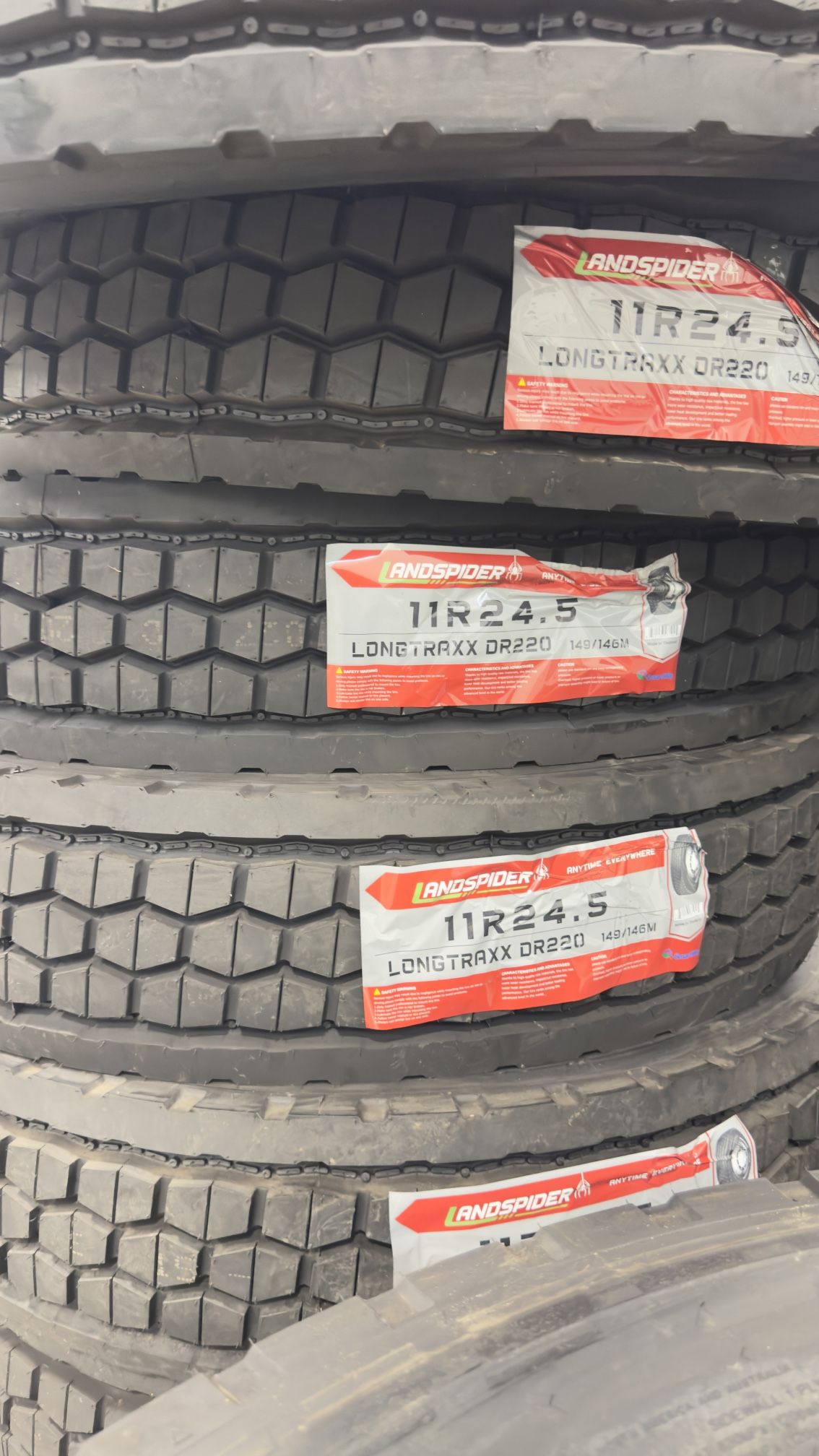 11R 24.5 Drive (Landspider)