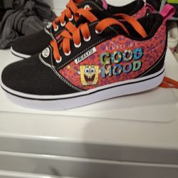 Girls Heelys Size 5 Youth