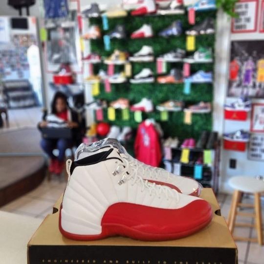 Nike Air Retro Jordan 12's Cherries 