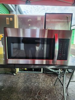 Frigidaire Stainless Steel Macroway