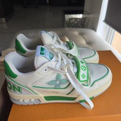 Louis Vuitton Sneakers
