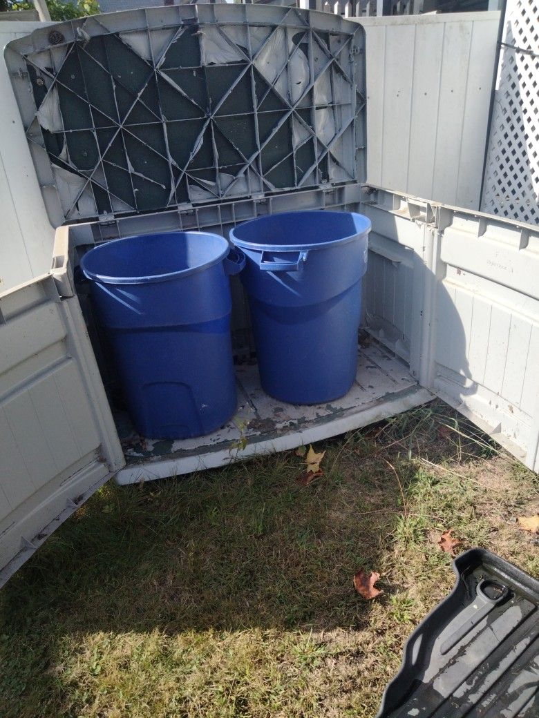 Trash Can Holder Into Barrels