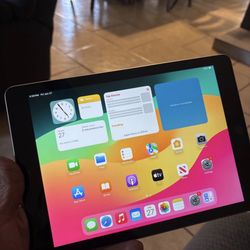 iPad 6 Generation & Apple Pencil 
