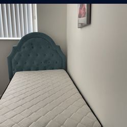 Twin Bed And Mattress