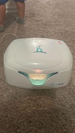White Hicca pop wipe warmer