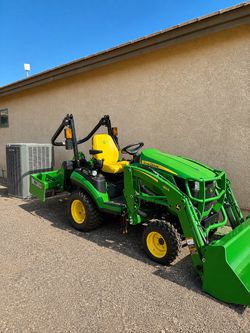 John Deere 1025R Compact Tractor