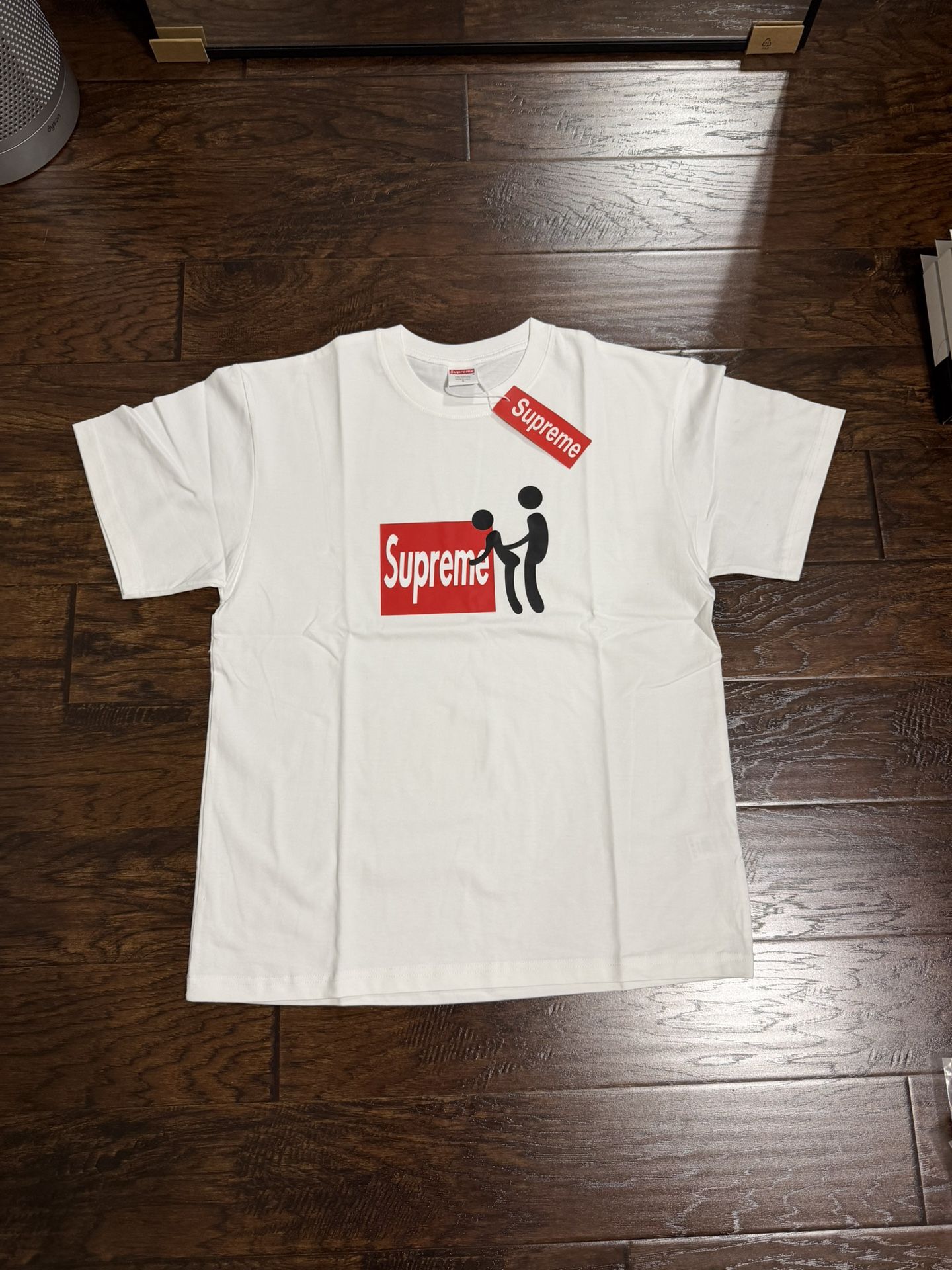 Supreme Tee