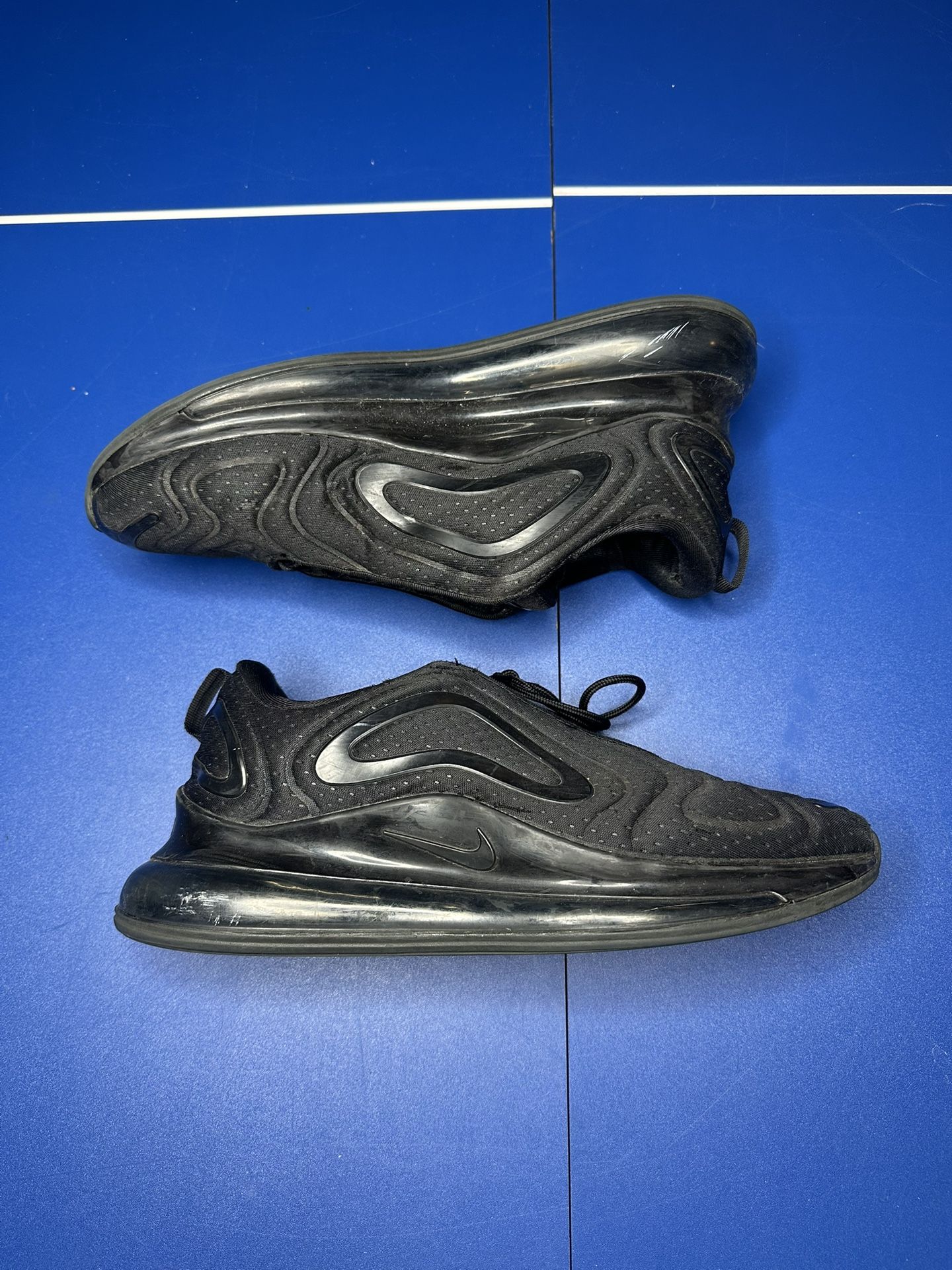 AIR MAX 720 BLACK Sz 11 USED/NO BOX