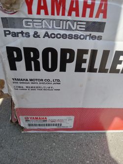 YAMAHA Propeller LEFT AND RIGHT