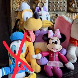 SET OF DISNEY PLUSH TOYS