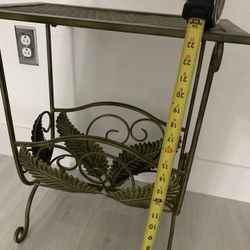 Mesita Revistero De Hierro (Favor Ver Mis Otros Artículos ) Gracias 
