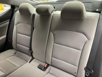 2018 Hyundai Elantra Thumbnail