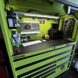 Cornwell Arca Box&Hutch