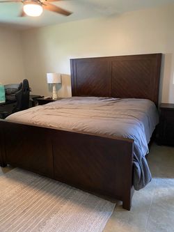 King Bed Bedroom Set