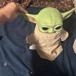 Baby Yoda 