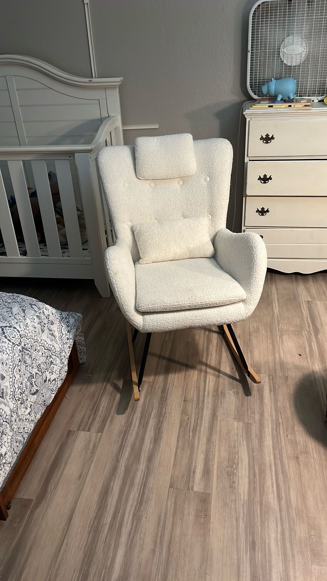 Fuzzy White Glider/rocking Chair 