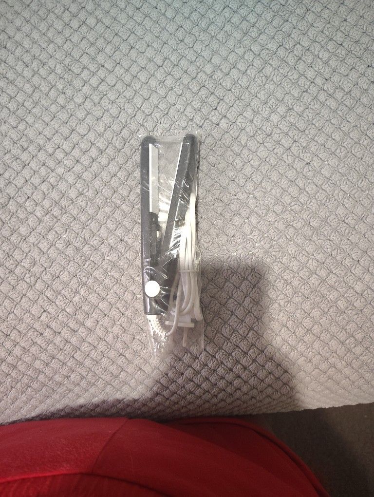 Mini Hair Straightener