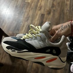 Yeezy 700 Wave Runner