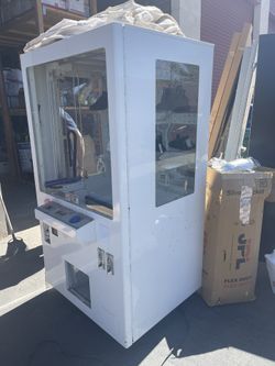 Shoe Vending Machine