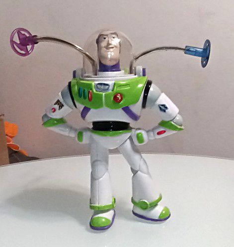  DISNEY "Toy Story" Buzz Lightyear LED Figurine