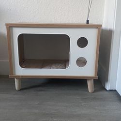 cat bed tv