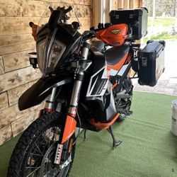 2020 KTM 790 Adventure R