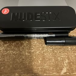 NUDESTIX