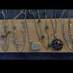 Vintage Costume Jewelry Lot 